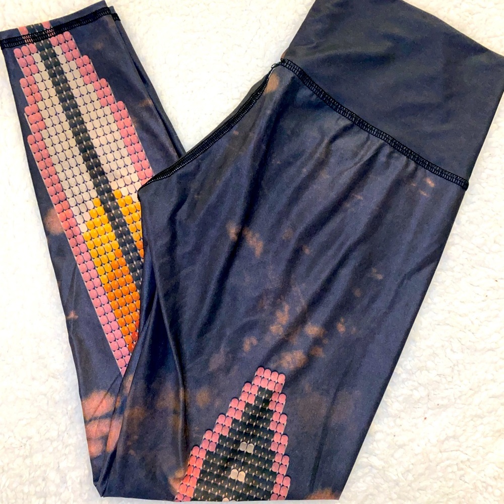 Teeki yoga leggings sacred feather